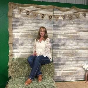 Meet your Posher, Linda